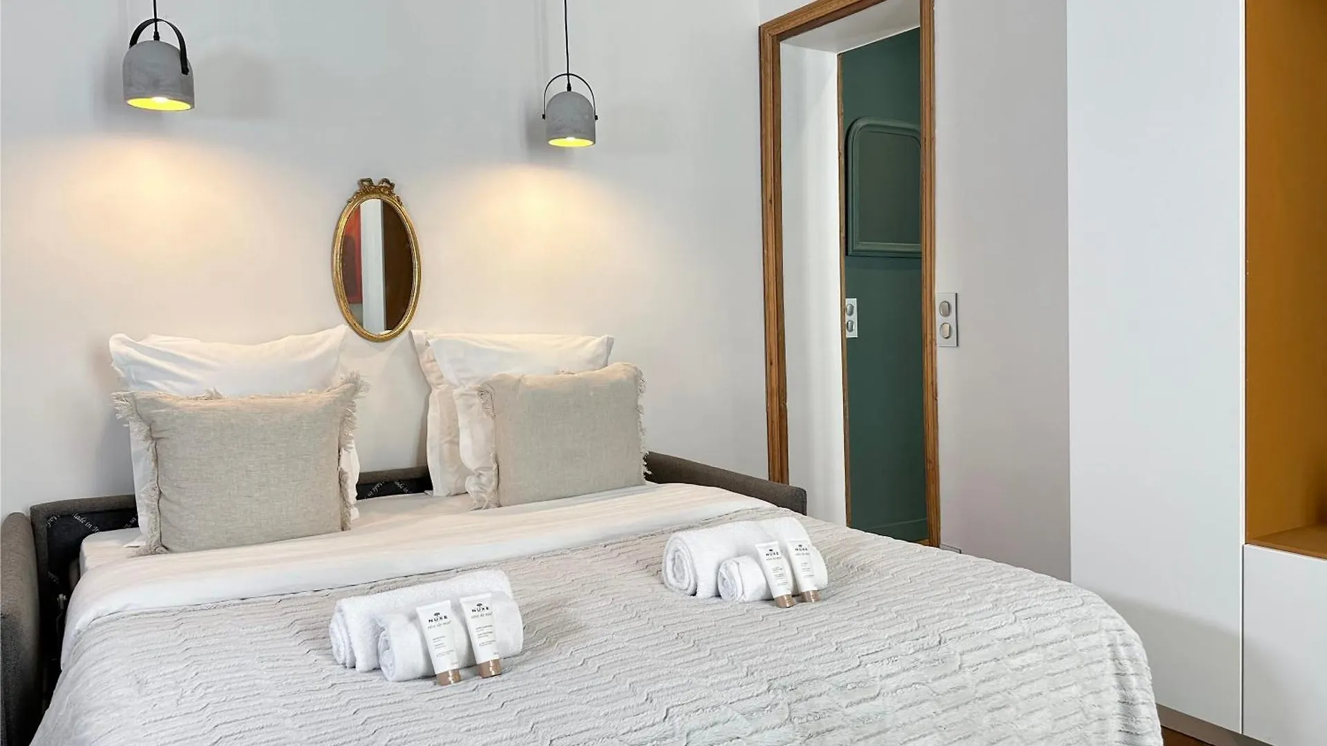Opera District Retreat Apartment